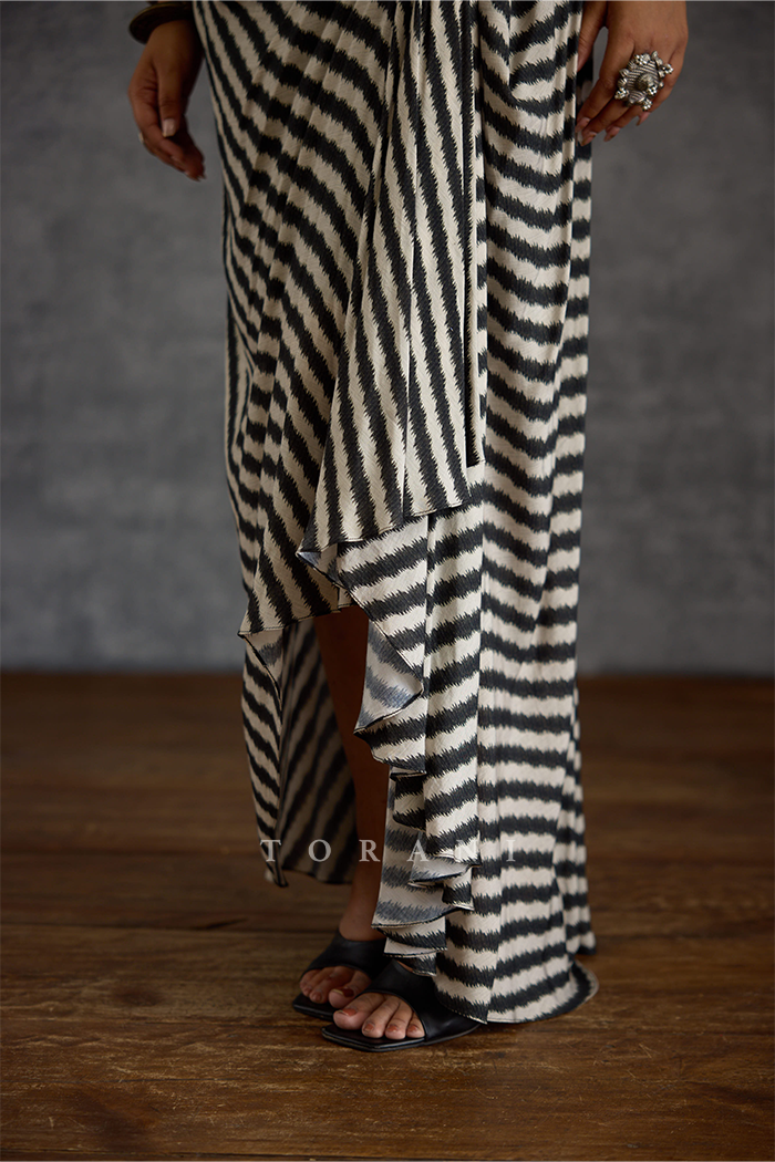 Virasa Farishti Dhoti Set