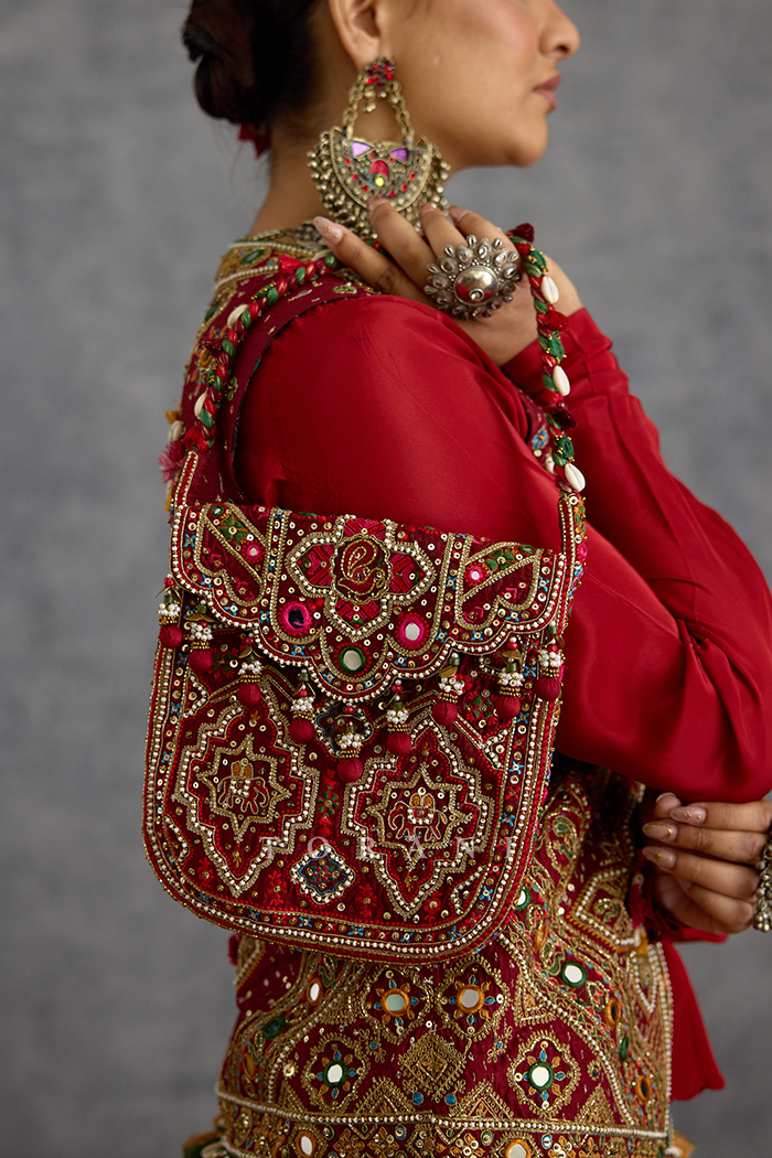 Farishti Chausar Bag