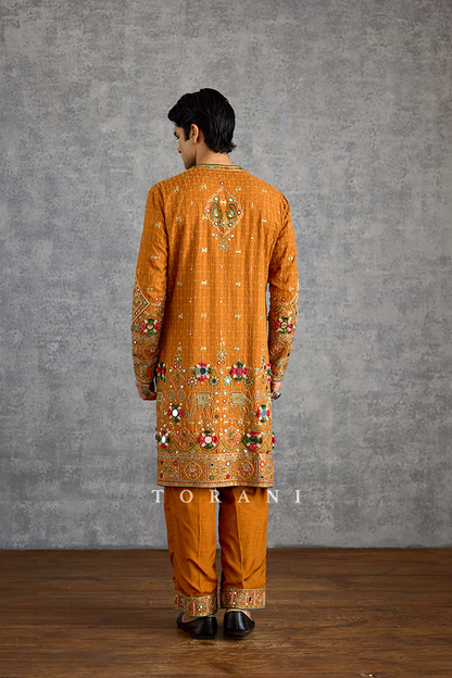 Kanak Shaad Kurta Set