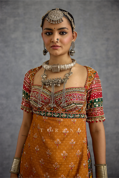 Kanak Ragili Skirt Set