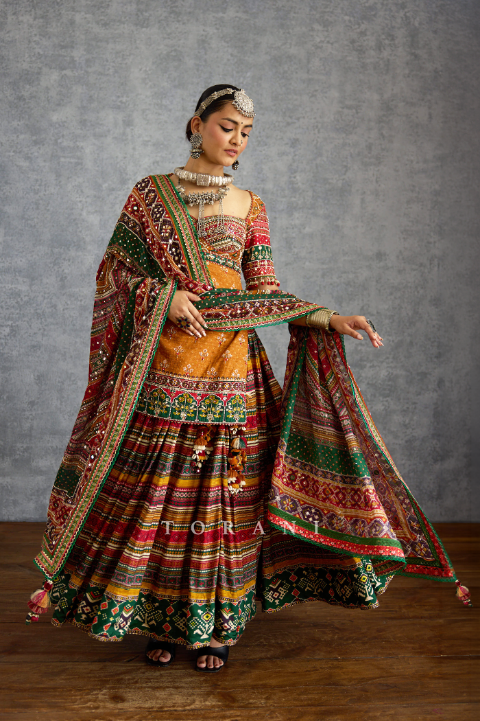 Kanak Ragili Skirt Set
