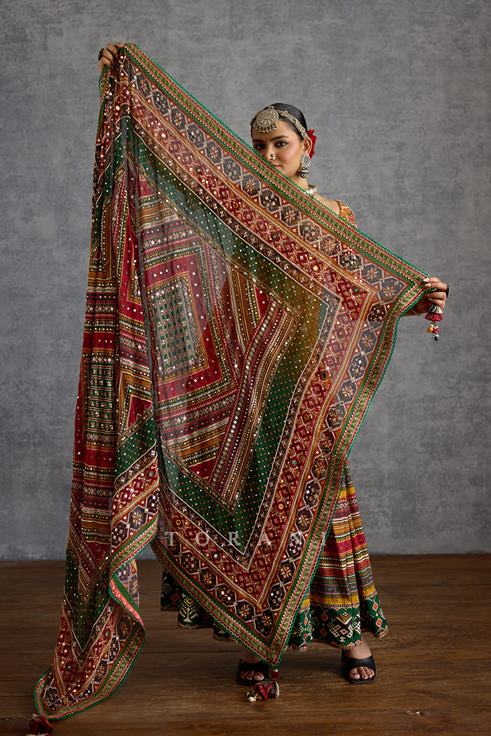 Kanak Ragili Skirt Set