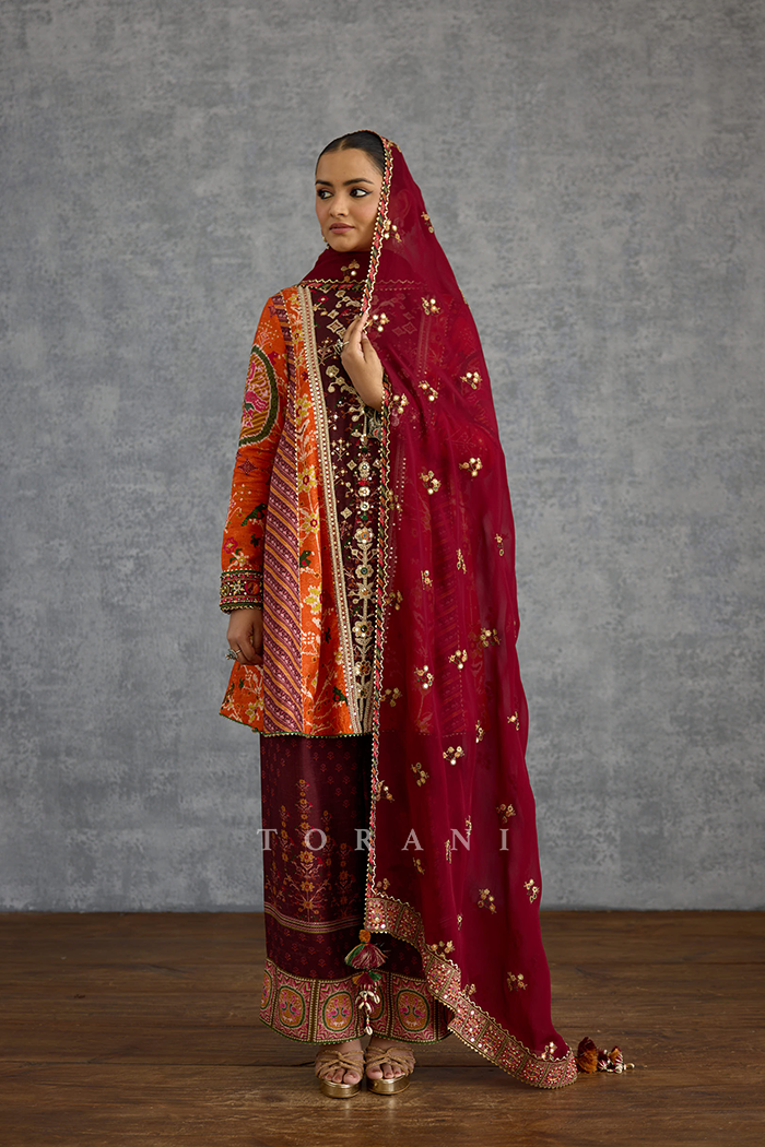 Sunehra Farishti Kurta Set