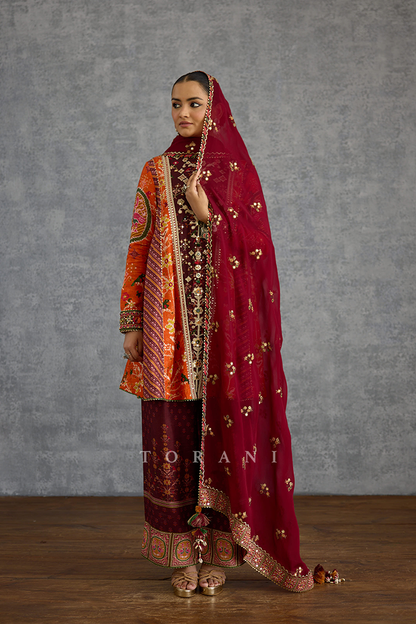 Sunehra Farishti Kurta Set