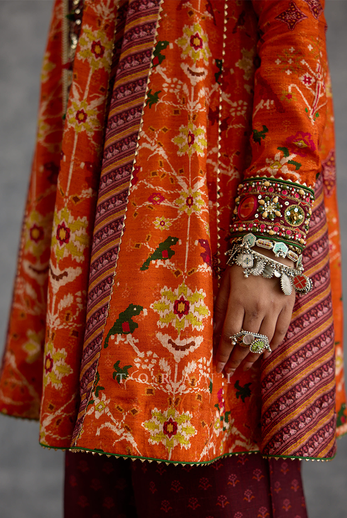 Sunehra Farishti Kurta Set