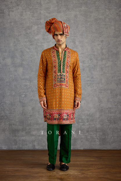 Kanak Parvaaz Kurta Set