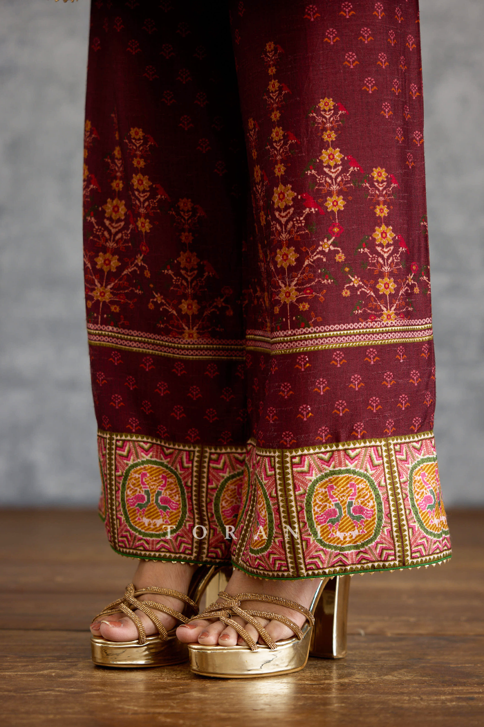 Sunehra Farishti Kurta Set
