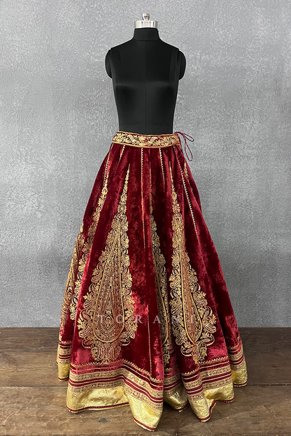 Sale- Sindoori Dhwani Lehenga &amp; Odhni