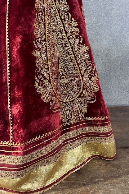 Sale- Sindoori Dhwani Lehenga &amp; Odhni