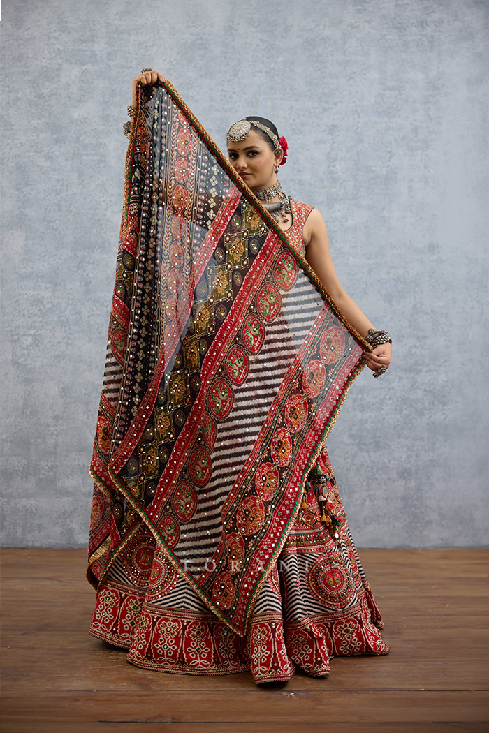 Raktika Mashaal Mirali Lehenga Set
