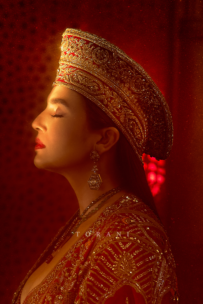Zehra Taj Topi