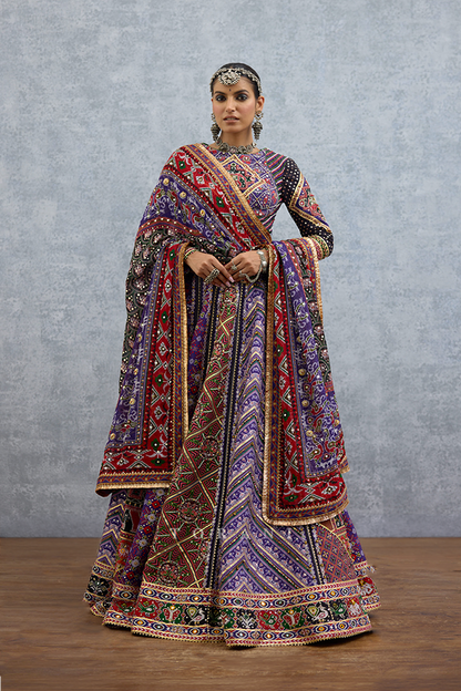 Mura Yalis Kanak Lehenga Set