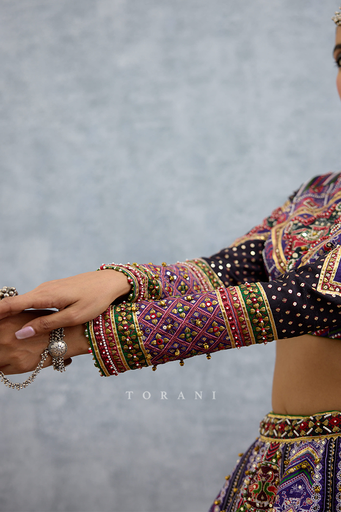 Mura Yalis Kanak Lehenga Set