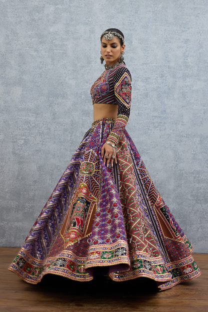 Mura Yalis Kanak Lehenga Set