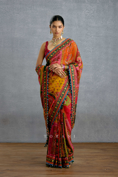 Chitrangi Dakshaa Saree