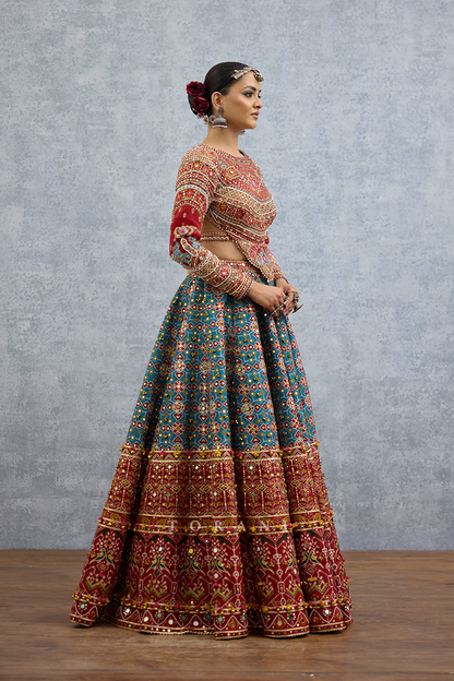 Kanak Varnaabha Lehenga Set