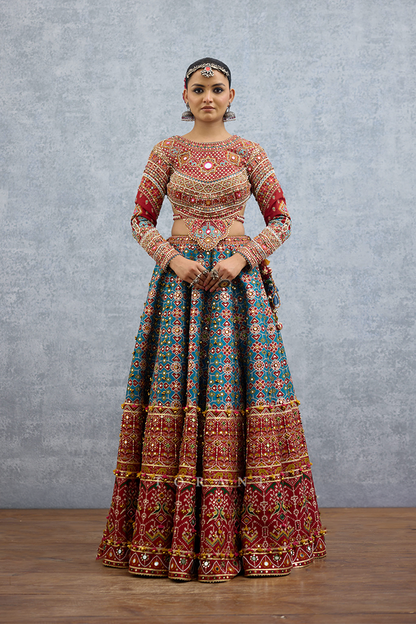 Kanak Varnaabha Lehenga Set