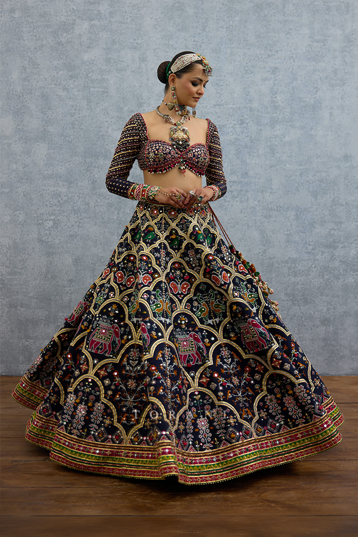 Virasa Chitraka Lehenga Set