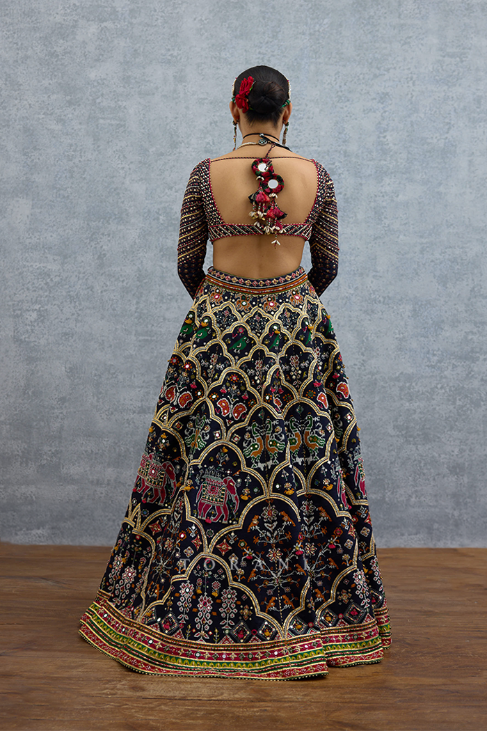 Virasa Chitraka Lehenga Set