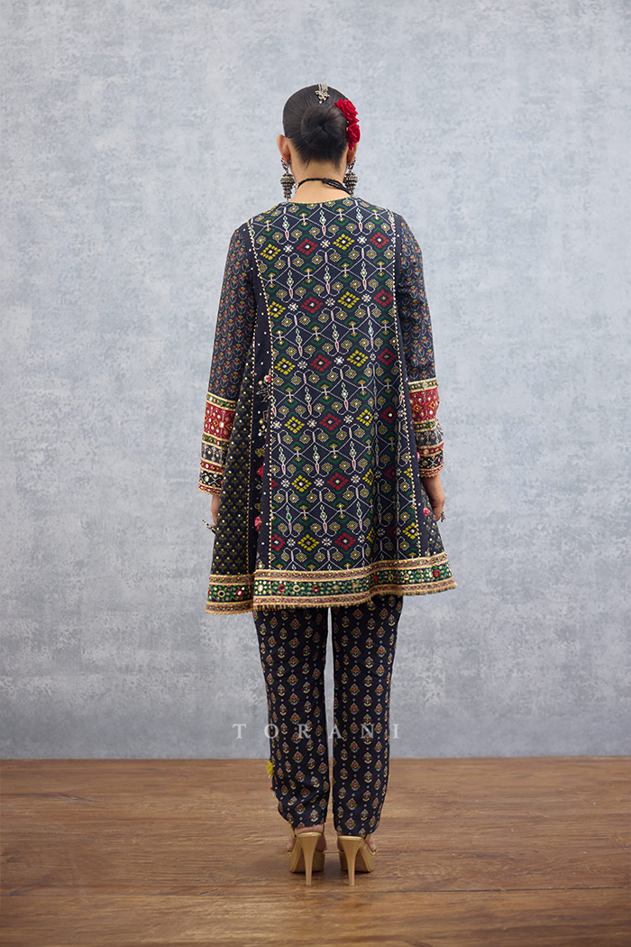 Virasa Dhanak Kurta Set