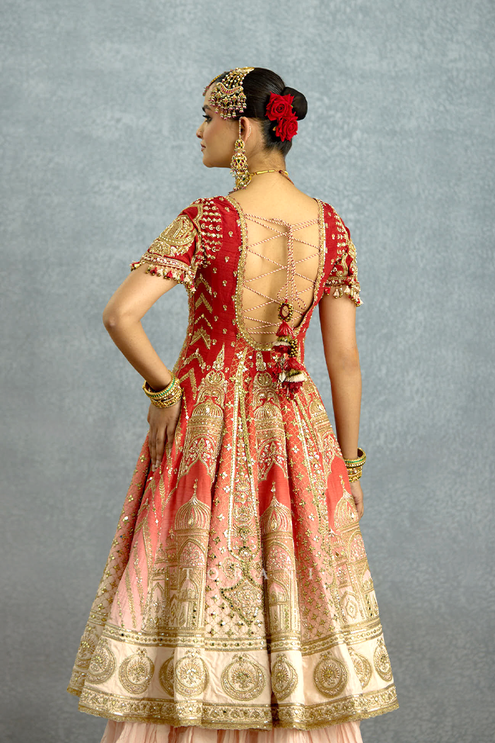 Zehra Mahtabe Fareedan Gharara Set