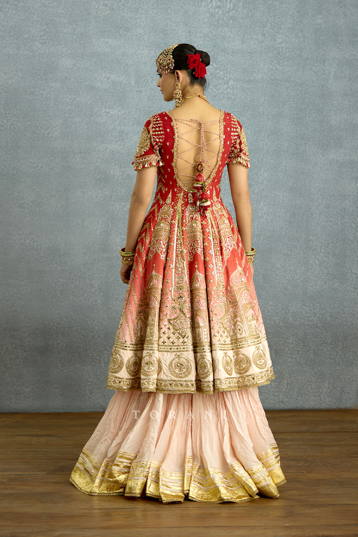 Zehra Mahtabe Fareedan Gharara Set