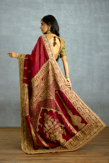 Shams Shaukat Mehel Saree