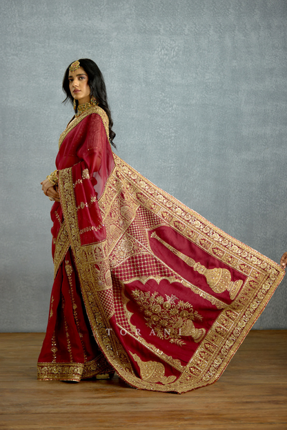 Shams Shaukat Mehel Saree