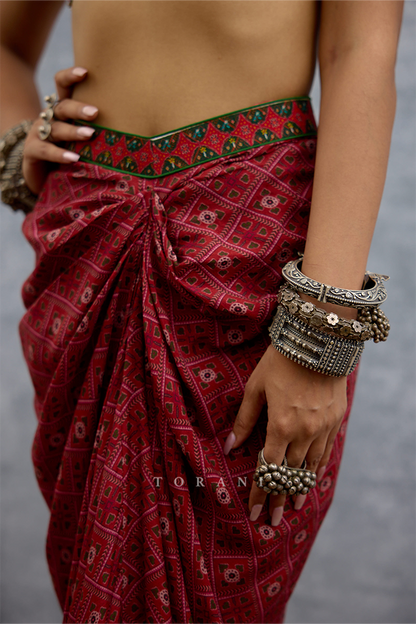 Surkhi Nagari Dhoti Set