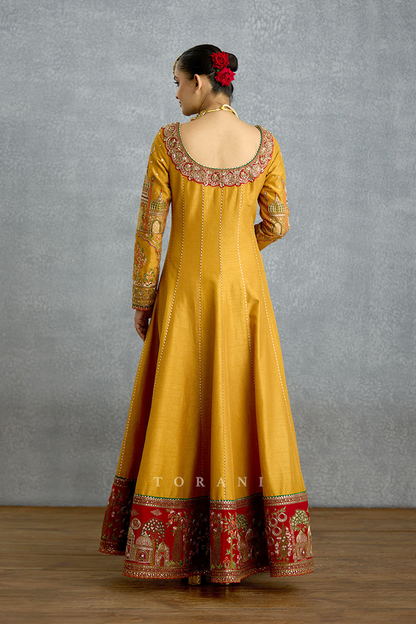 Noor Zunairah Anarkali Set