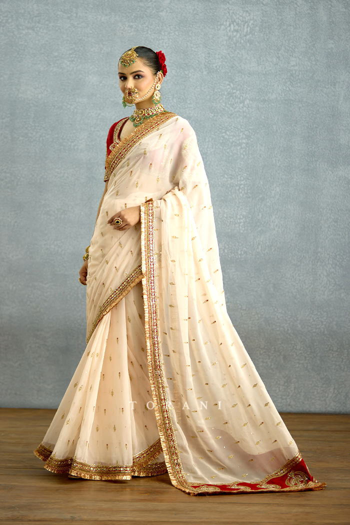 Maahe Riwaayat Saree