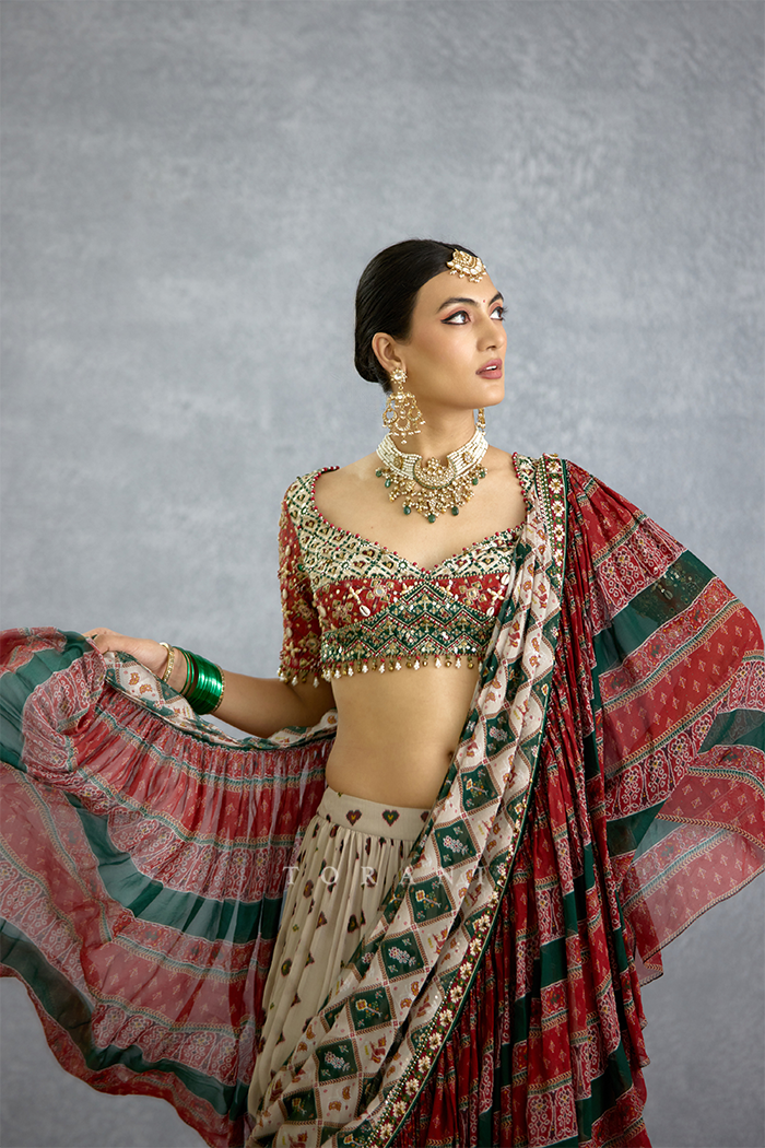 Surkhi Rangili Eshna Saree