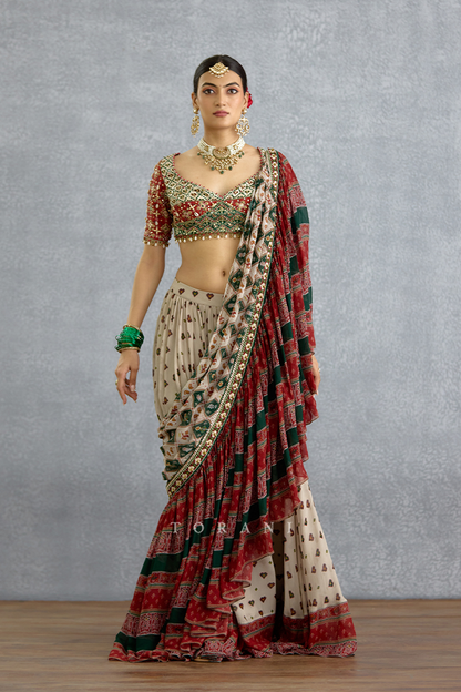 Surkhi Rangili Eshna Saree