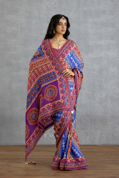 Niladri Gul Ena Saree