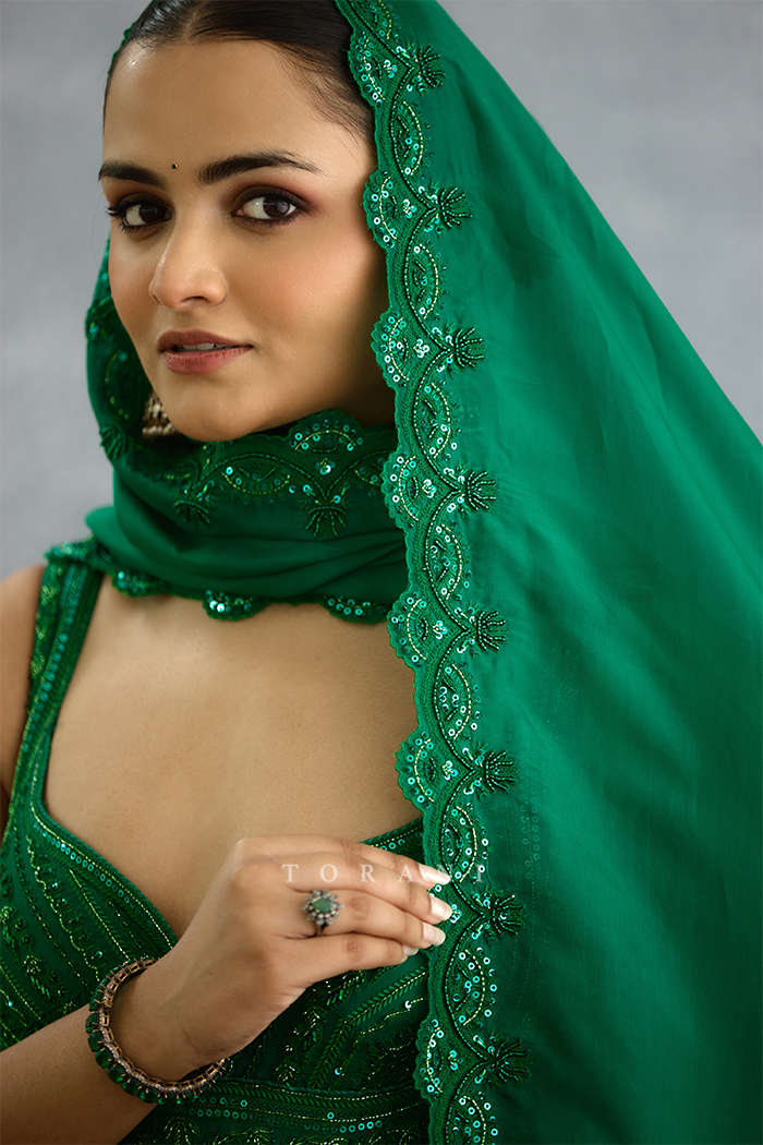 Parnabha Aruna Anarkali Set