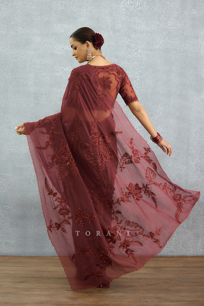 Laalima Pankhuri Saree