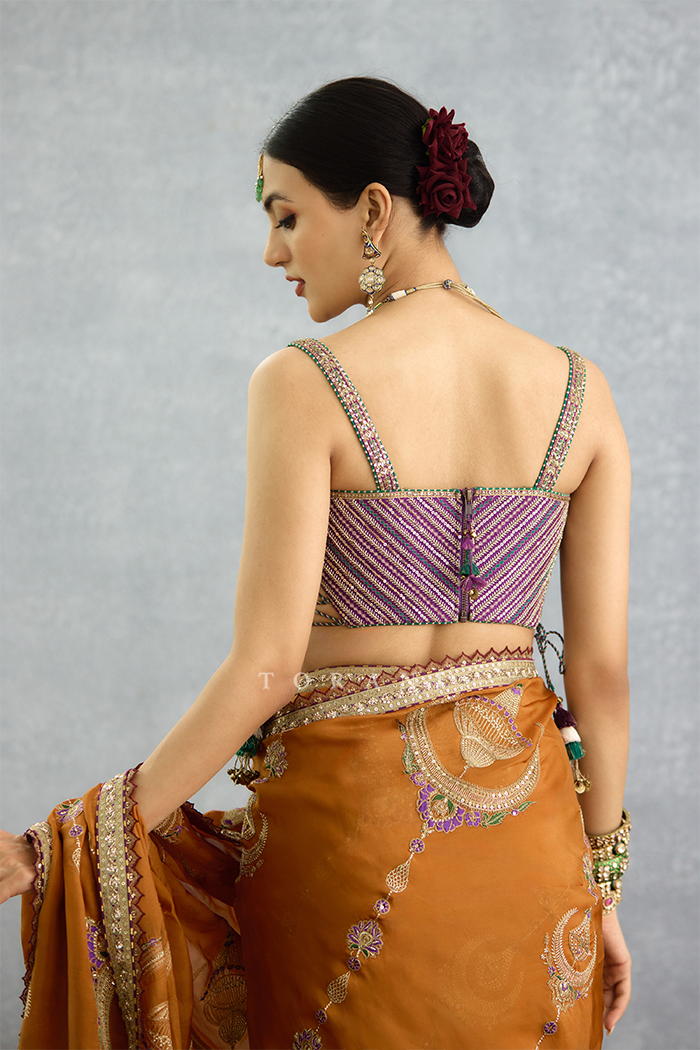 Nuraan Rangsaaz Omaira Saree Set