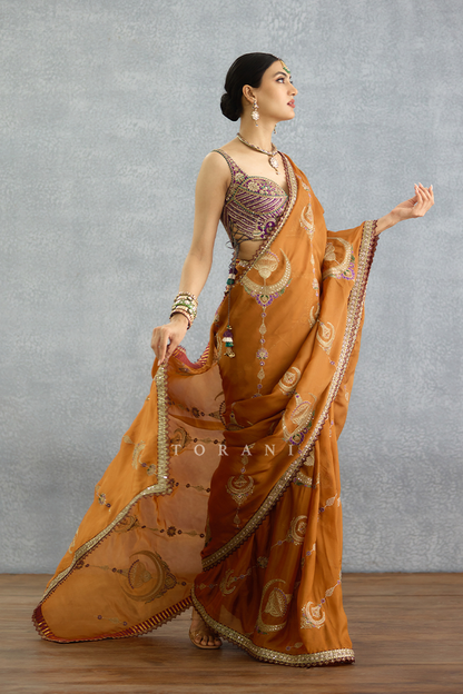 Nuraan Rangsaaz Omaira Saree Set