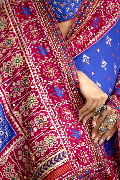 Niladri Sanvitha Saree