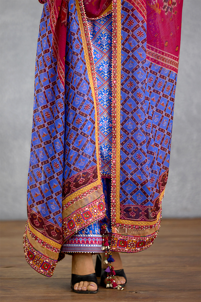 Niladri Darsha Kurta Set