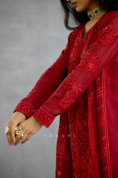 Surkh Samrina Kurta Set