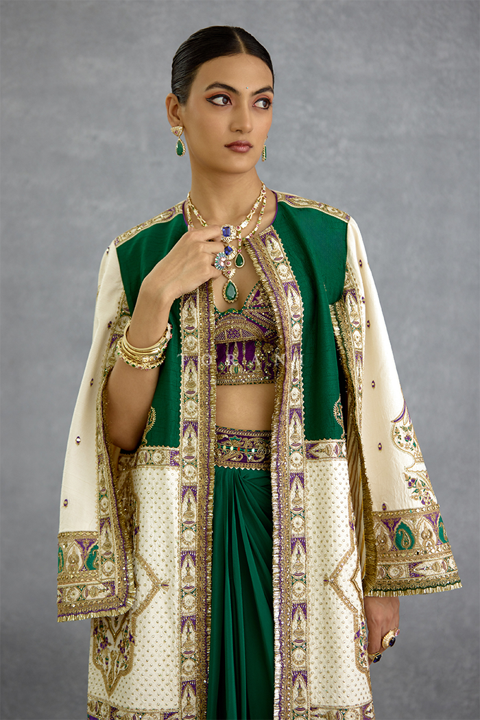 Maahe Hayrah Jacket Set