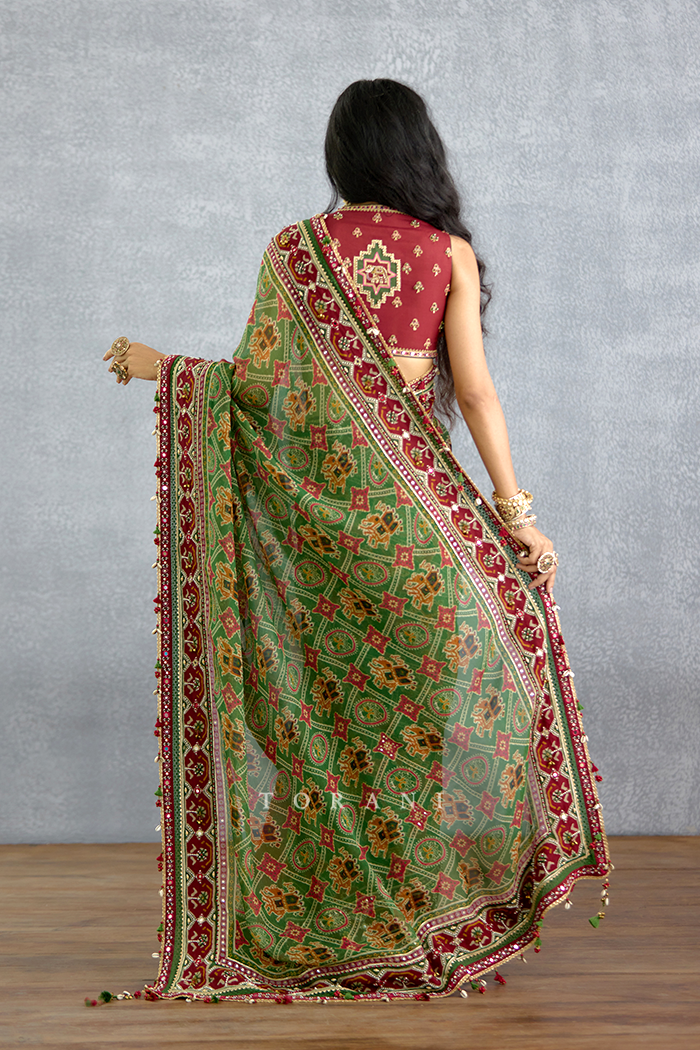 Trinaja Surkhi Ameesha Saree