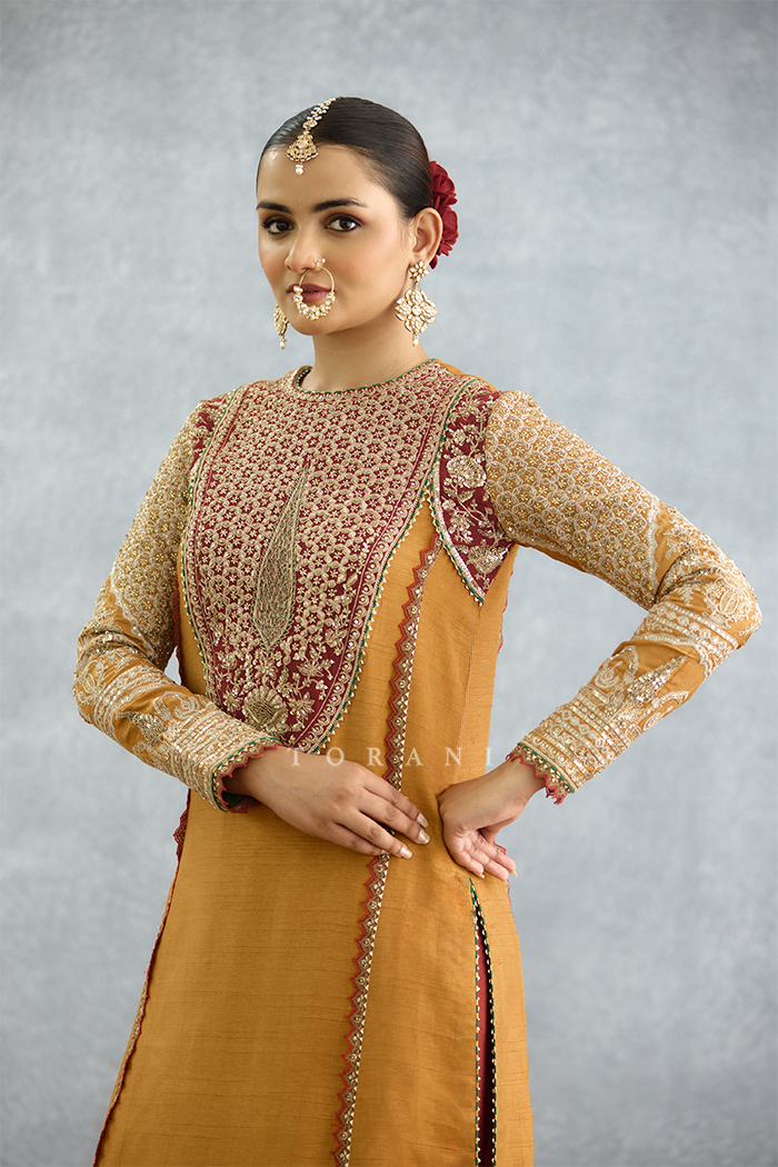 Rangnoor Izra Kurta Set