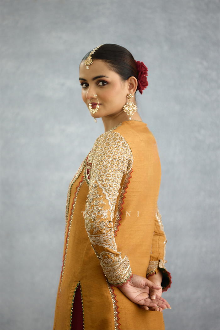 Rangnoor Izra Kurta Set