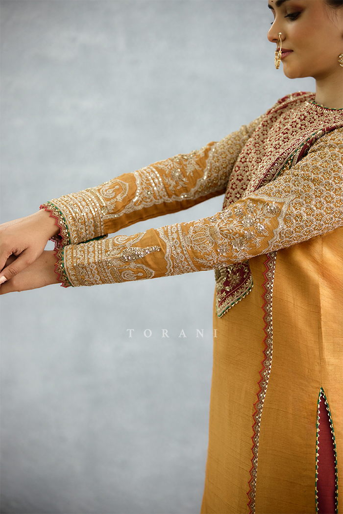 Rangnoor Izra Kurta Set