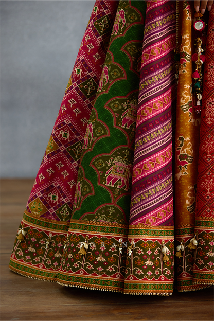 Rangili Sahithi Meenaakshi Lehenga Set