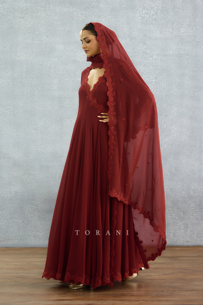 Laalima Prisha Odhni