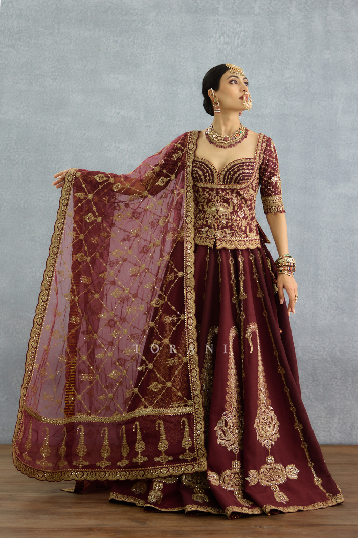 Qarmazi Mazneen Lehenga Set
