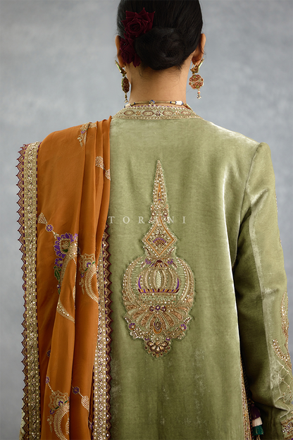 Nuraan Rangsaaz Omaira Saree Set